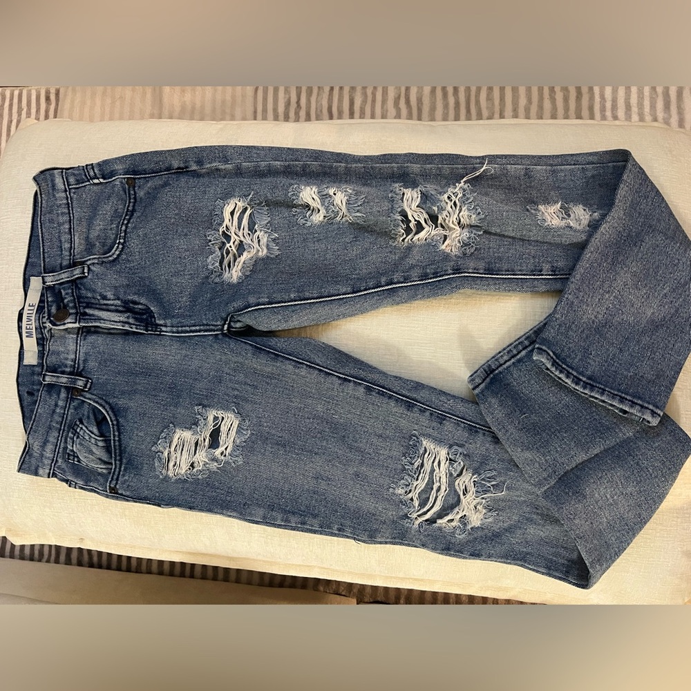 Melville ripped low rise mom jeans size 23